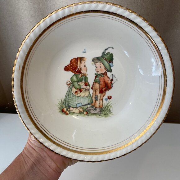 Johnson Bros. 7.5" Boy & Girl Love Note Collectible Bowl - Picture 2 of 5